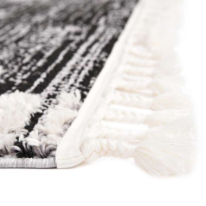 2' x 3' 2 Cherokee Rug