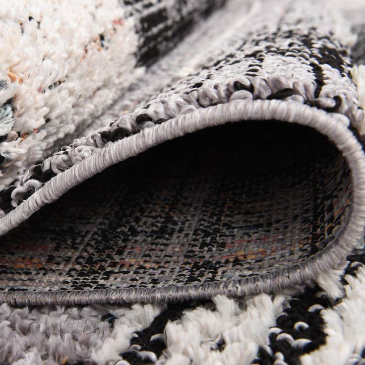 Detail image of 7' 10 x 10' Cherokee Rug