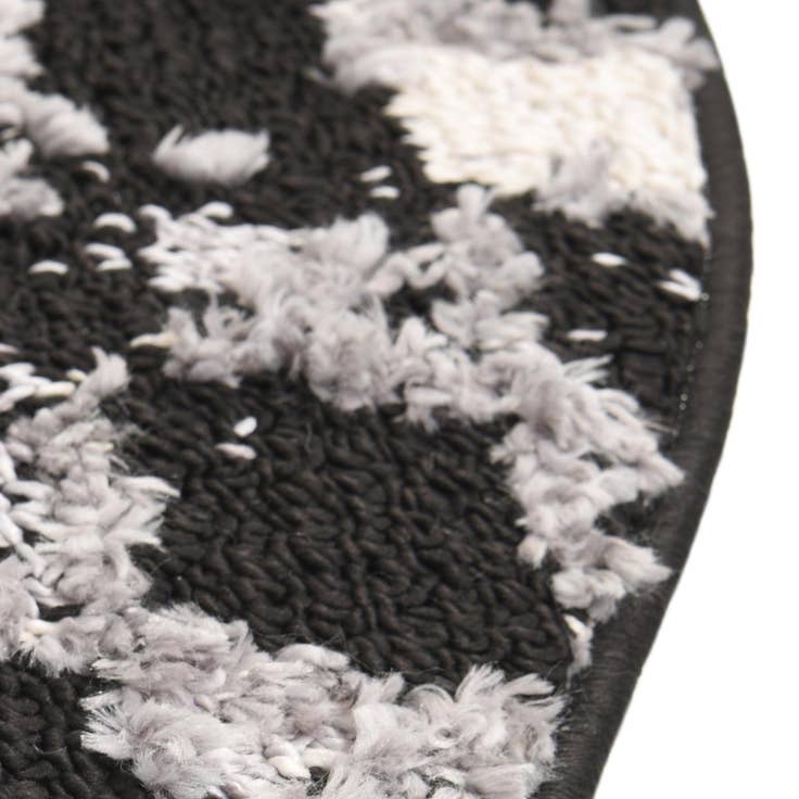 Detail image of 7' x 7' Cherokee Round Rug
