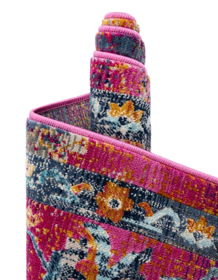 Detail image of 4' x 6' Budapest Rug