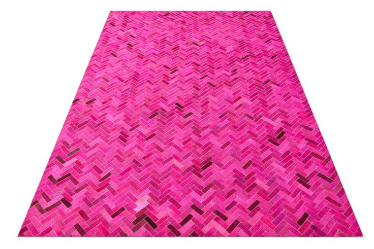 Detail image of 5' x 7' 8 Cowhide Rug