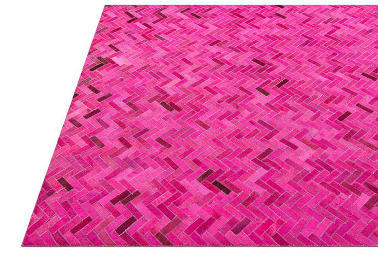 Detail image of 5' x 7' 8 Cowhide Rug