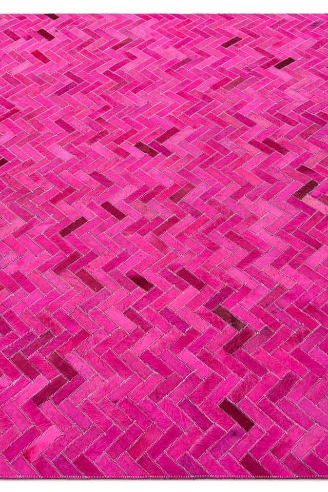 5' x 7' 8 Cowhide Rug