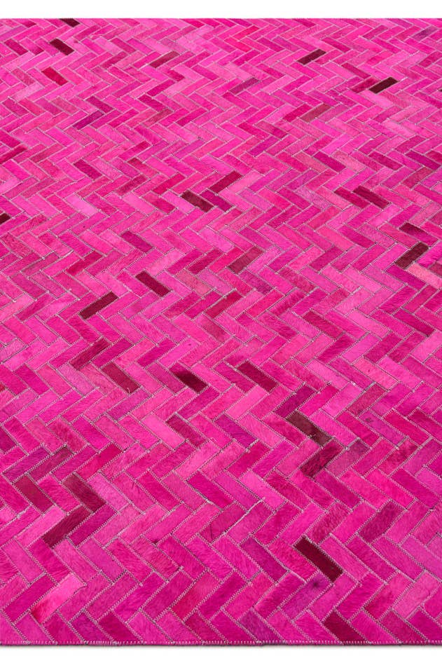 Detail image of 5' x 7' 8 Cowhide Rug