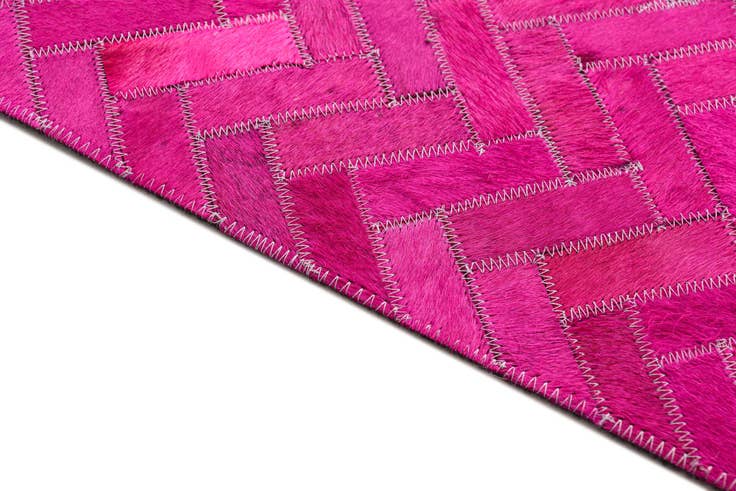 Detail image of 5' x 7' 8 Cowhide Rug