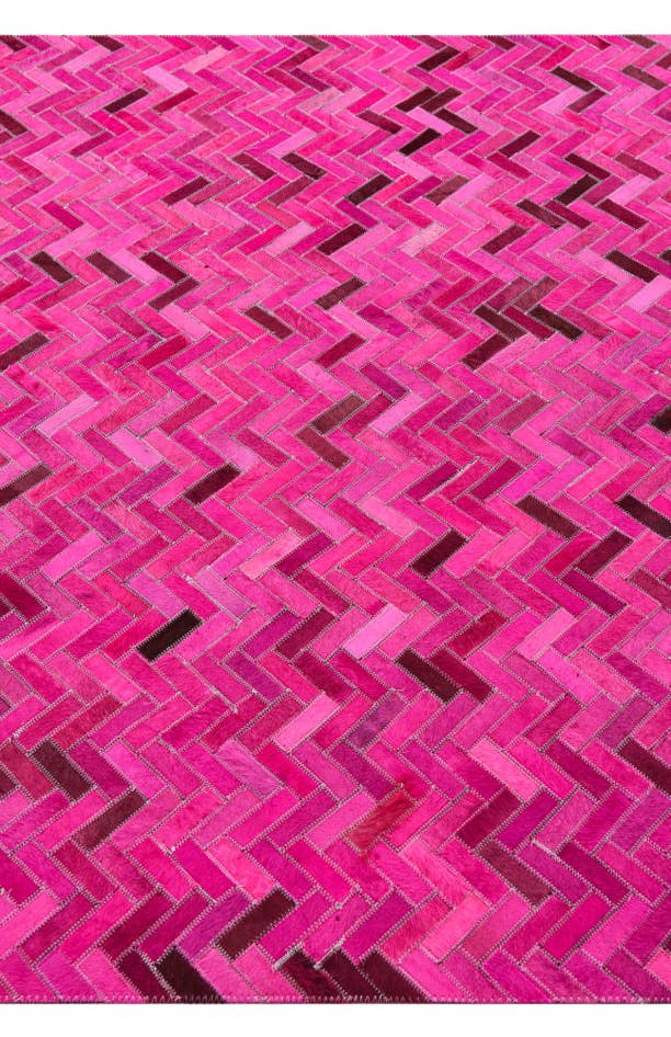 Detail image of 5' x 7' 9 Cowhide Rug