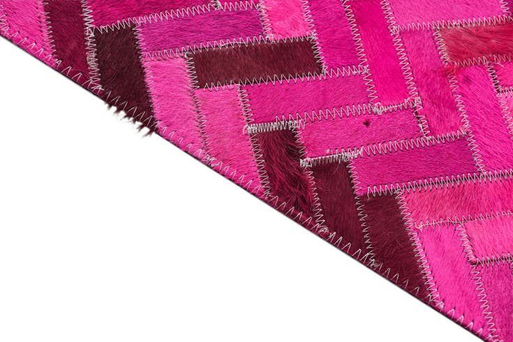 Detail image of 5' x 7' 9 Cowhide Rug