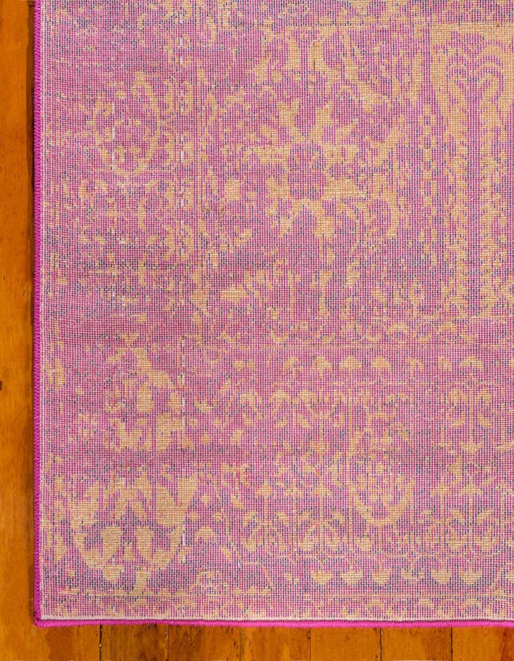 Detail image of 5' x 8' Legacy Rug