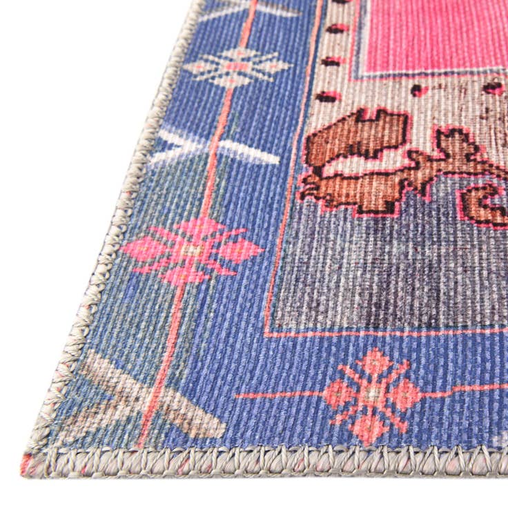 Detail image of 8' x 10' Washable Timeless Rug
