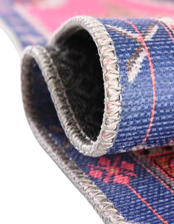 Detail image of 7' 10 x 7' 10 Washable Timeless Square Rug