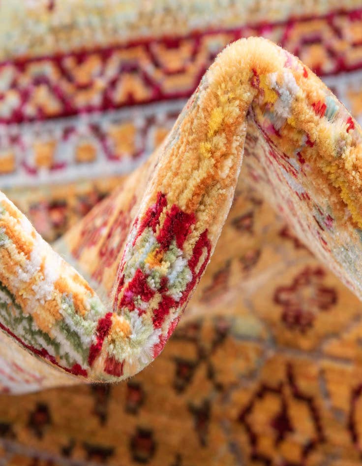 Detail image of 10' x 13' Alexis Rug