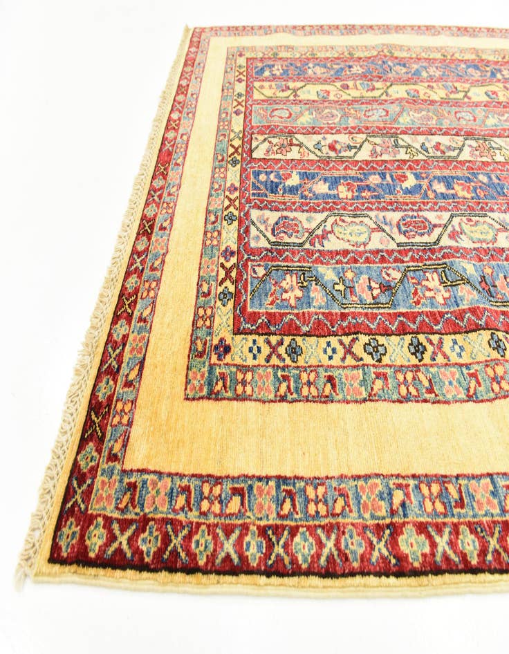 Detail image of 5' x 6' 9  Hand Knotted Ariana Ziegler Rug