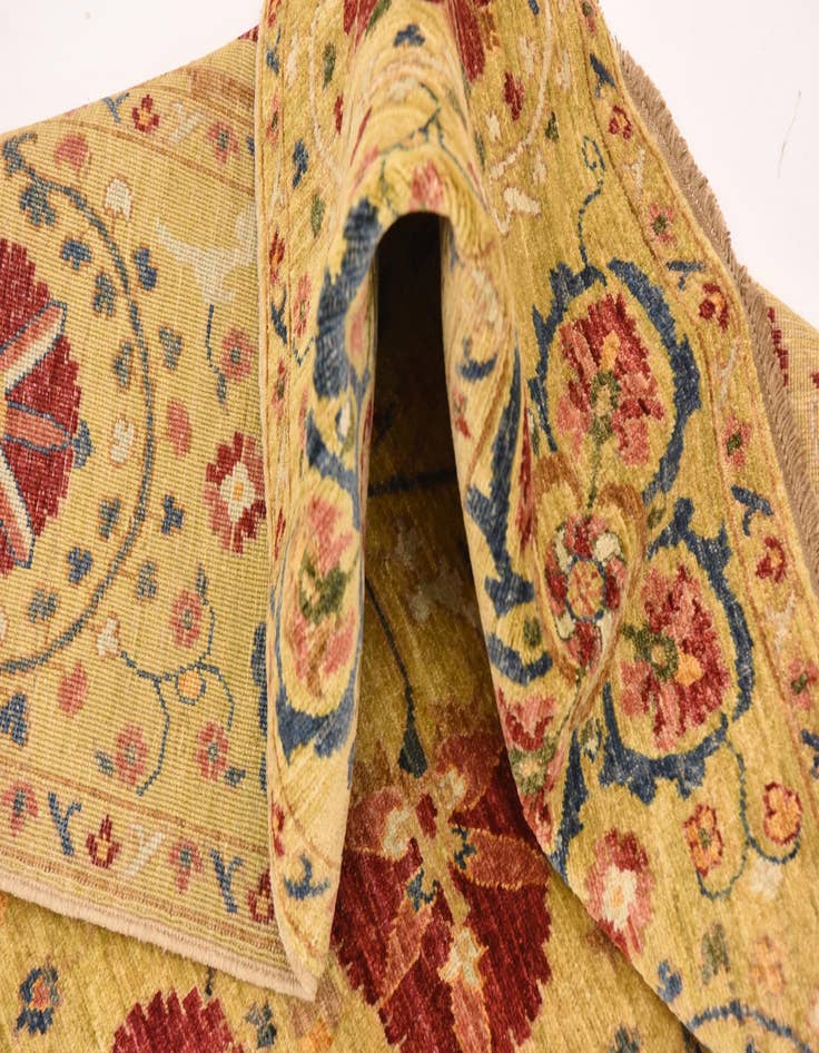 Detail image of 5' 2 x 6' 11  Hand Knotted Ariana Ziegler Oriental Rug