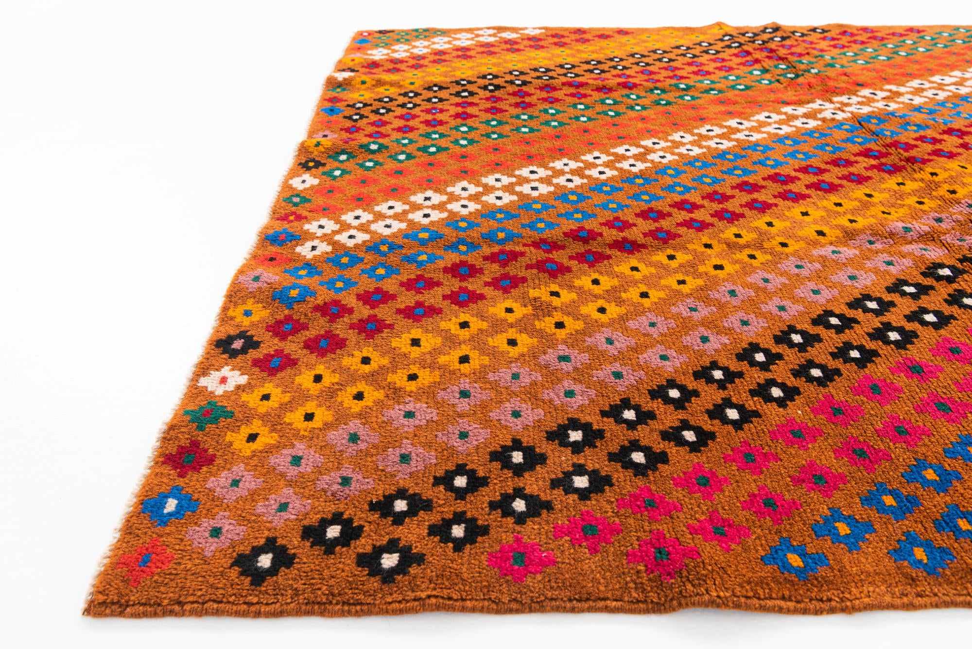 5' 1 x 6' 7 Hand Knotted Balouch Wool Rug