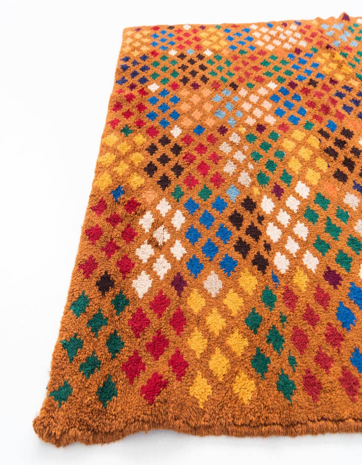 Detail image of 4' 8 x 7'  Hand Knotted Balouch Wool Rug