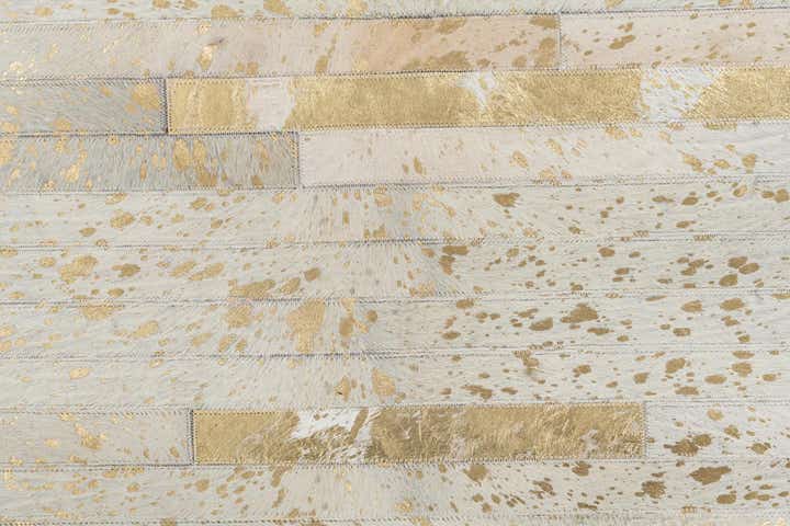 5' 1 x 8' Cowhide Leather Rug