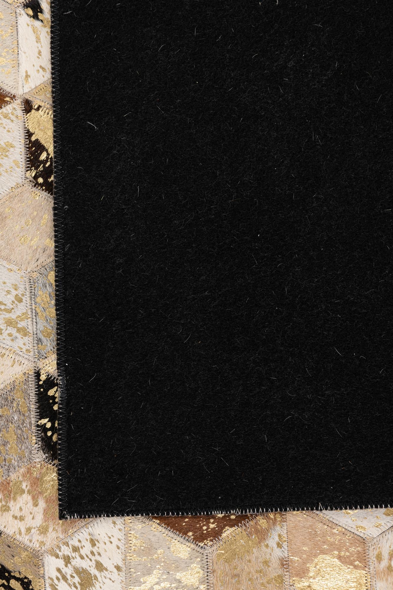 5' x 7' 10 Cowhide Leather Rug