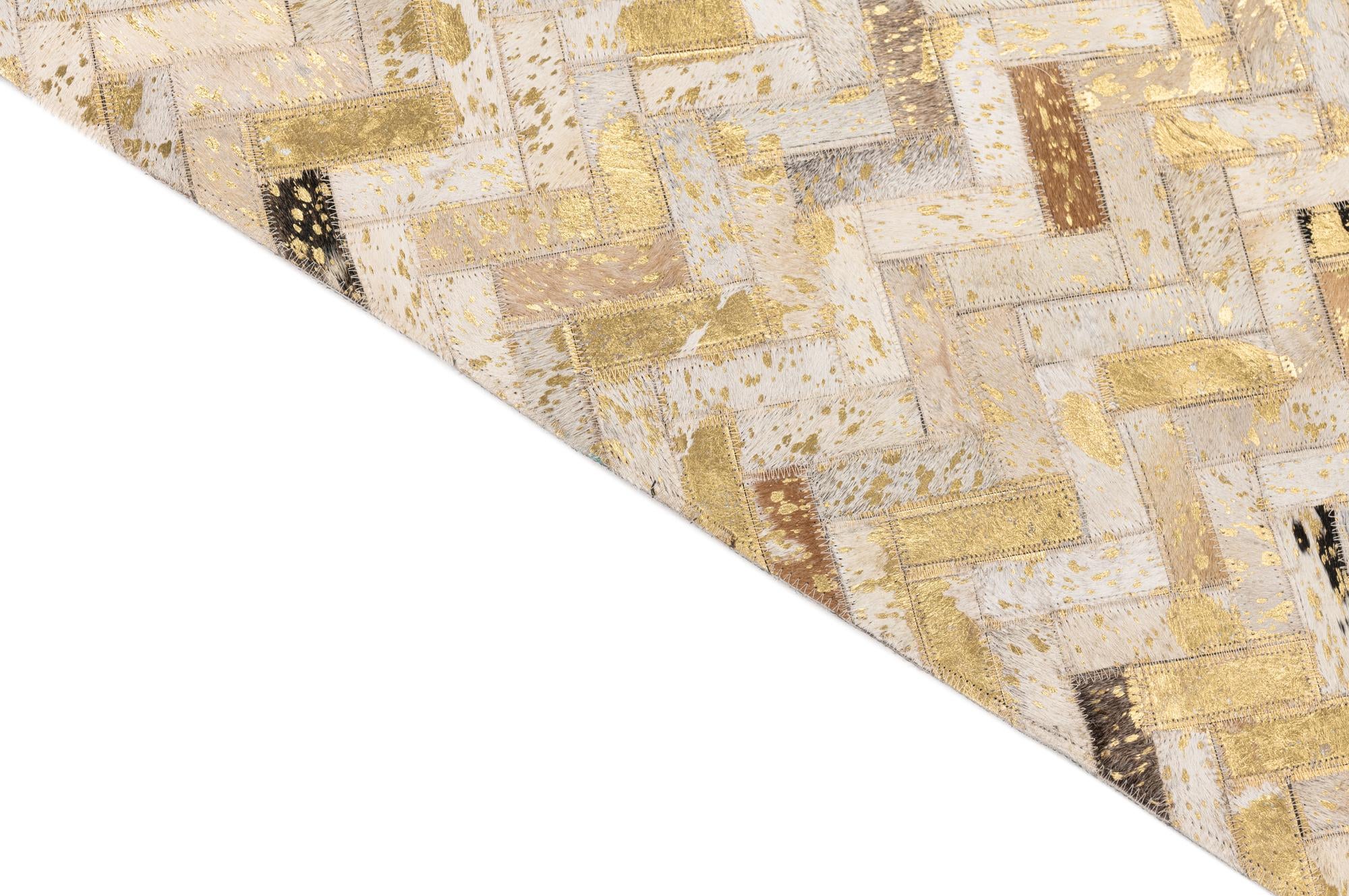 5' x 7' 10 Cowhide Leather Rug