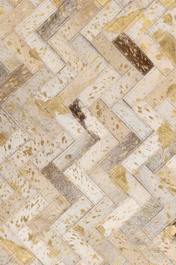 5' x 7' 10 Cowhide Leather Rug