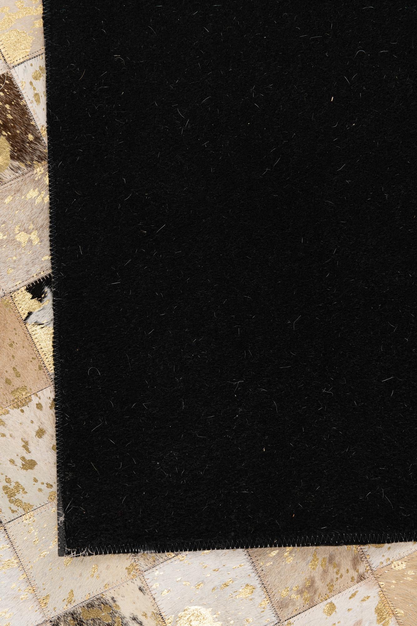 5' x 8' Cowhide Leather Rug