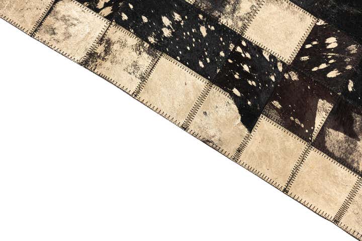 5' x 8' 1 Cowhide Leather Rug