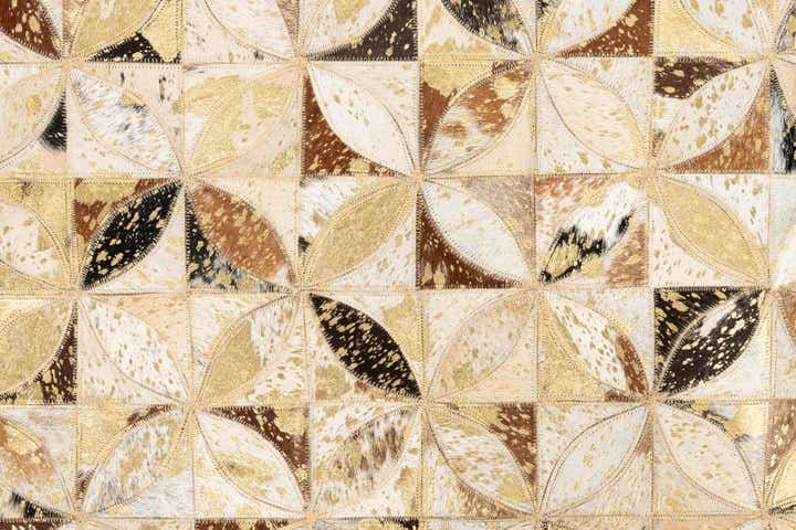 5' x 8' Cowhide Leather Rug