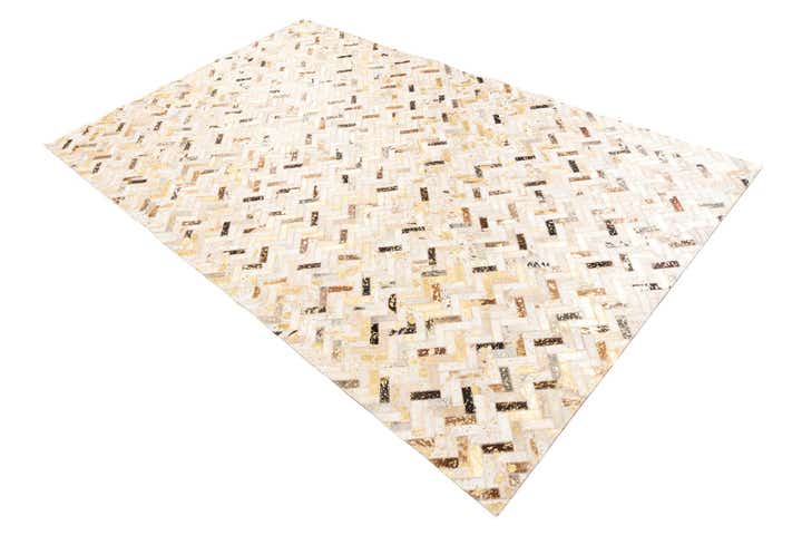 4' 10 x 7' 10 Cowhide Leather Rug