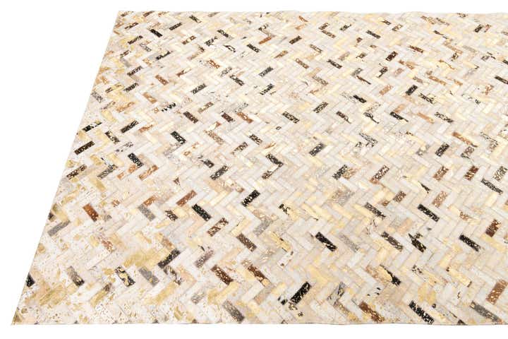 4' 10 x 7' 10 Cowhide Leather Rug