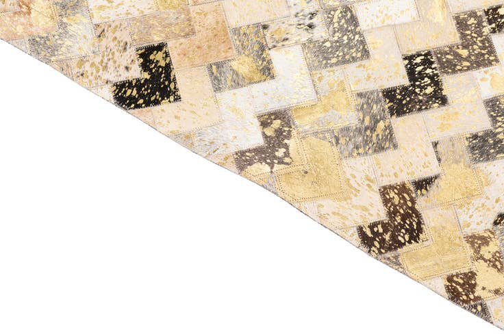 Detail image of 4' 10 x 8' Cowhide Leather Rug