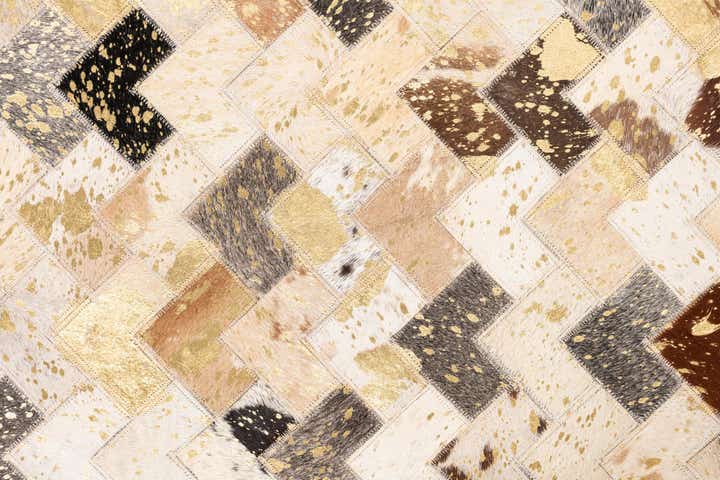 5' x 7' 10 Cowhide Leather Rug