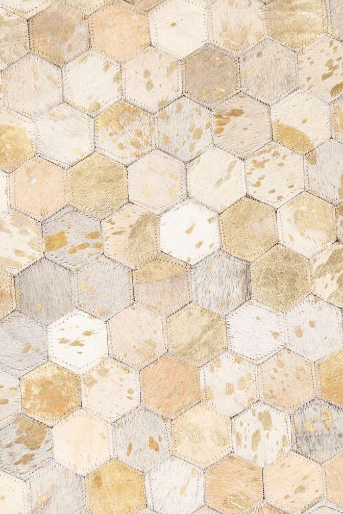 5' 1 x 8' Cowhide Leather Rug