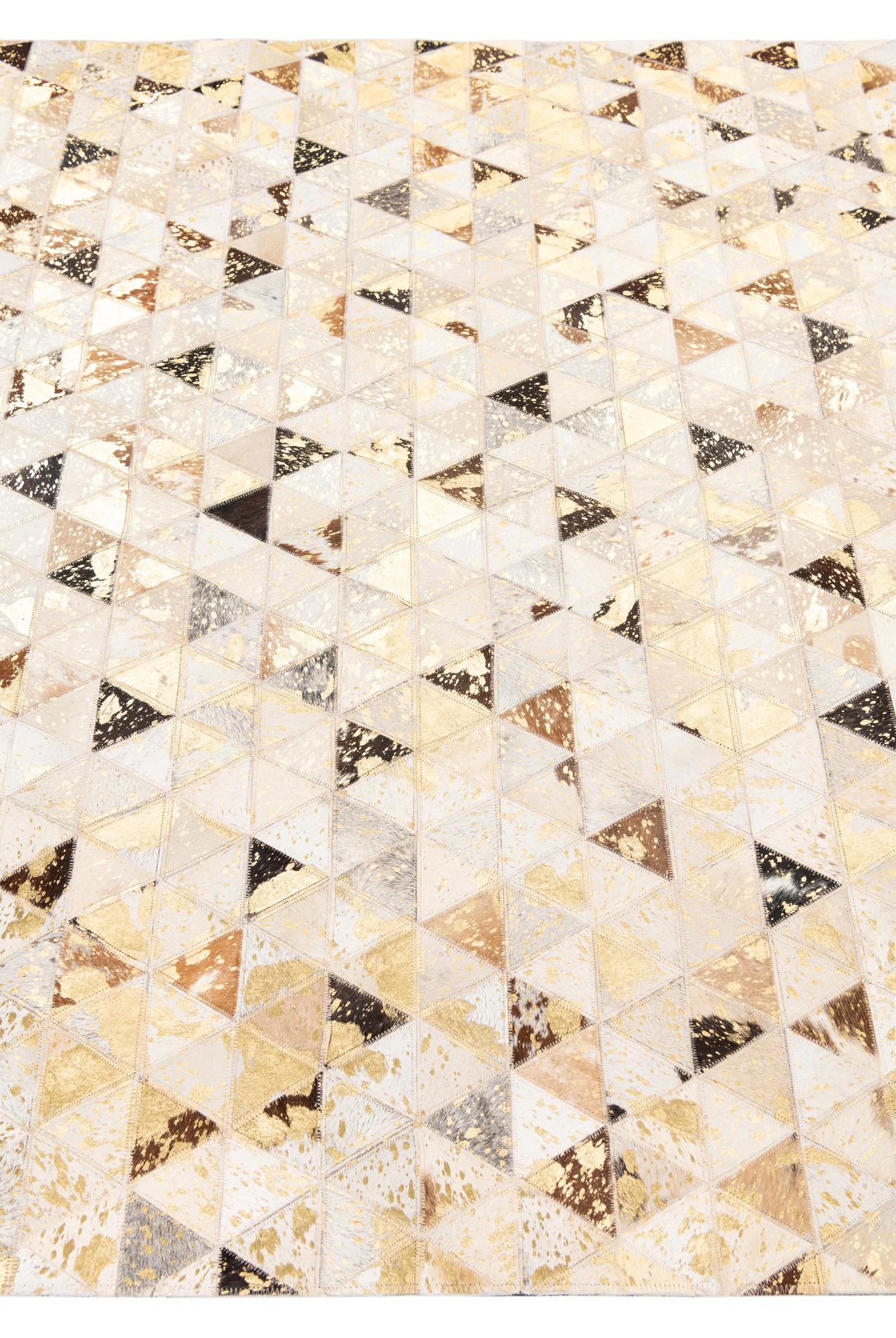 4' 10 x 7' 10 Cowhide Leather Rug