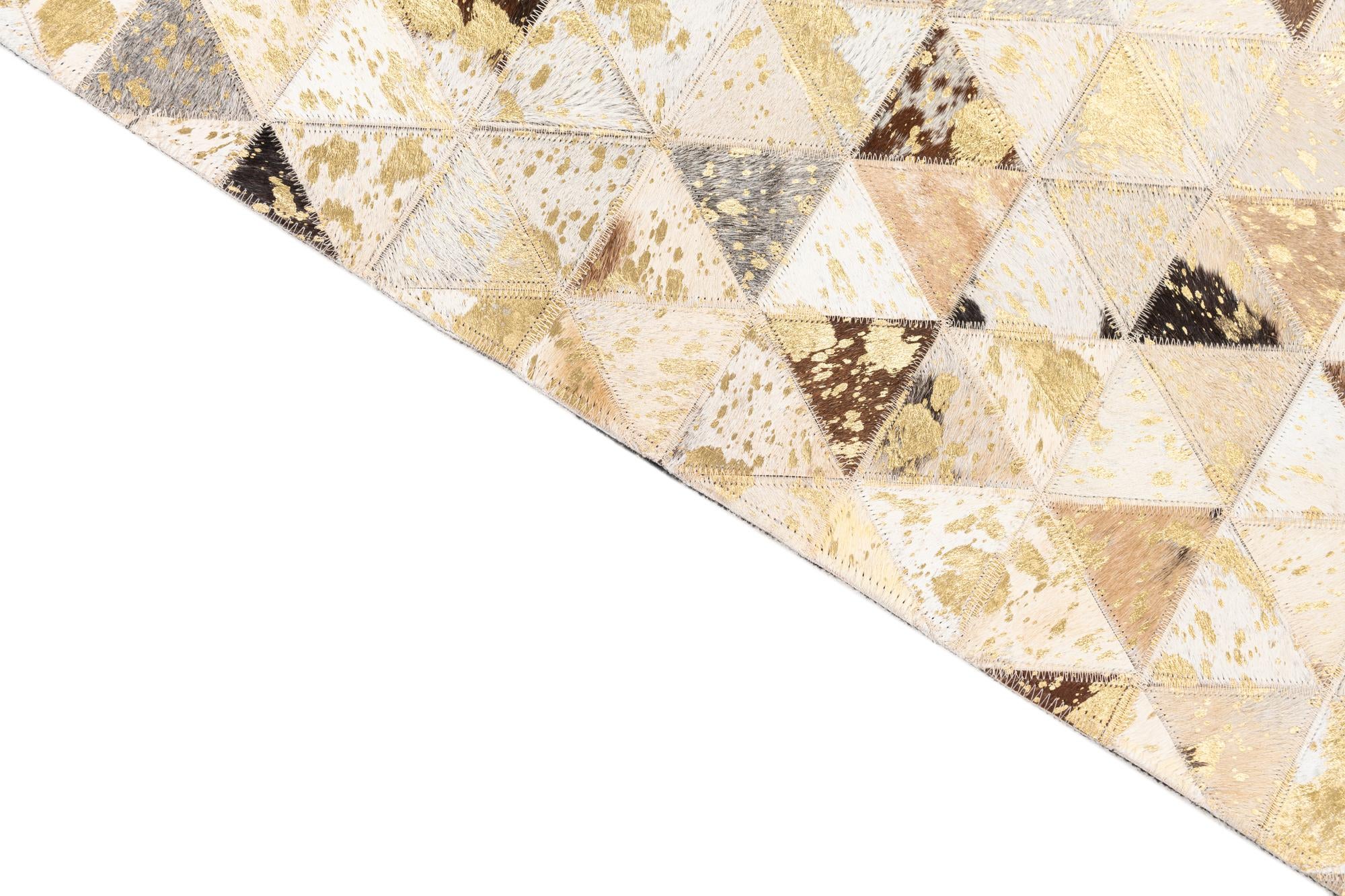 4' 10 x 7' 10 Cowhide Leather Rug