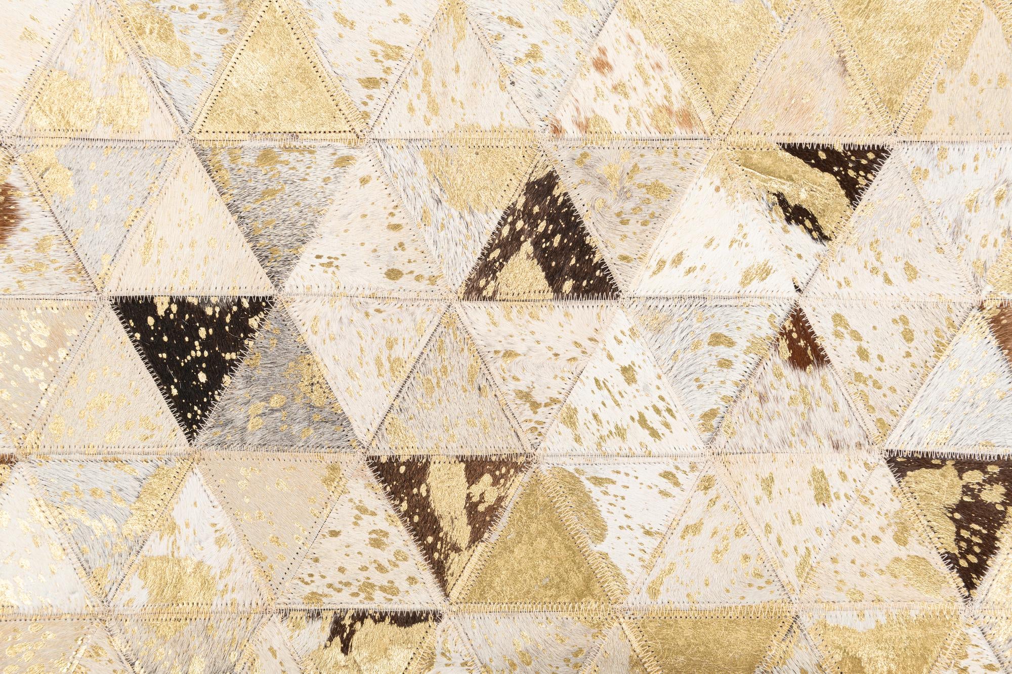 4' 10 x 7' 10 Cowhide Leather Rug