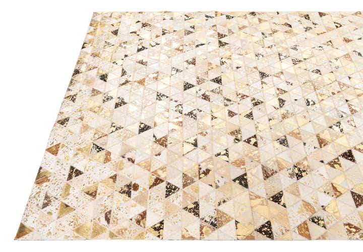 4' 10 x 7' 10 Cowhide Leather Rug