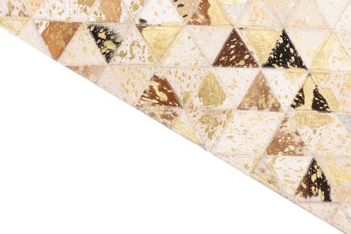 4' 10 x 7' 10 Cowhide Leather Rug