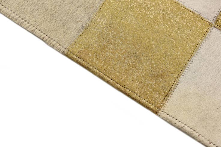 Detail image of 2' 1 x 3' Cowhide Rug