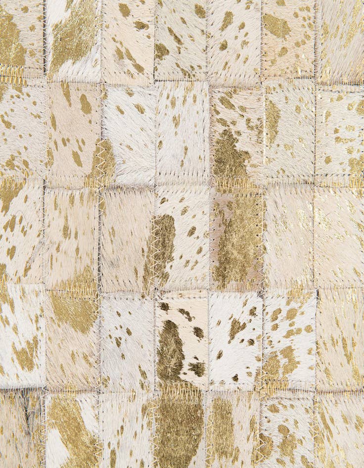 Detail image of 5' x 7' 11 Cowhide Stocks Rug