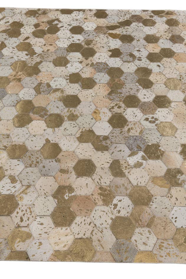 Detail image of 4' 10 x 7' 5 Cowhide Stocks Rug