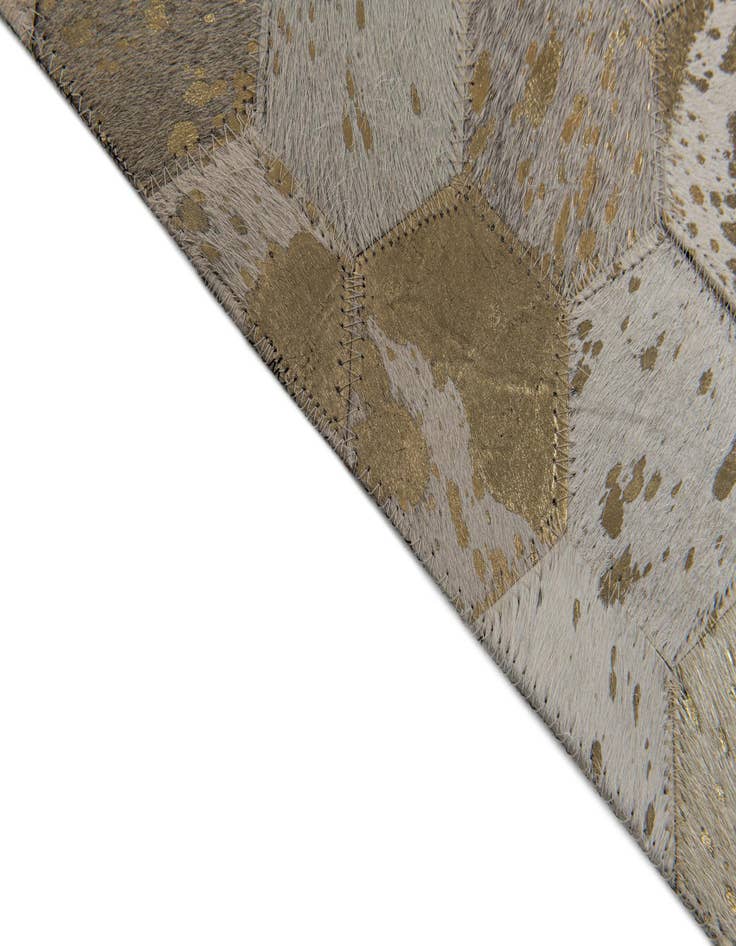 Detail image of 4' 10 x 7' 5 Cowhide Stocks Rug