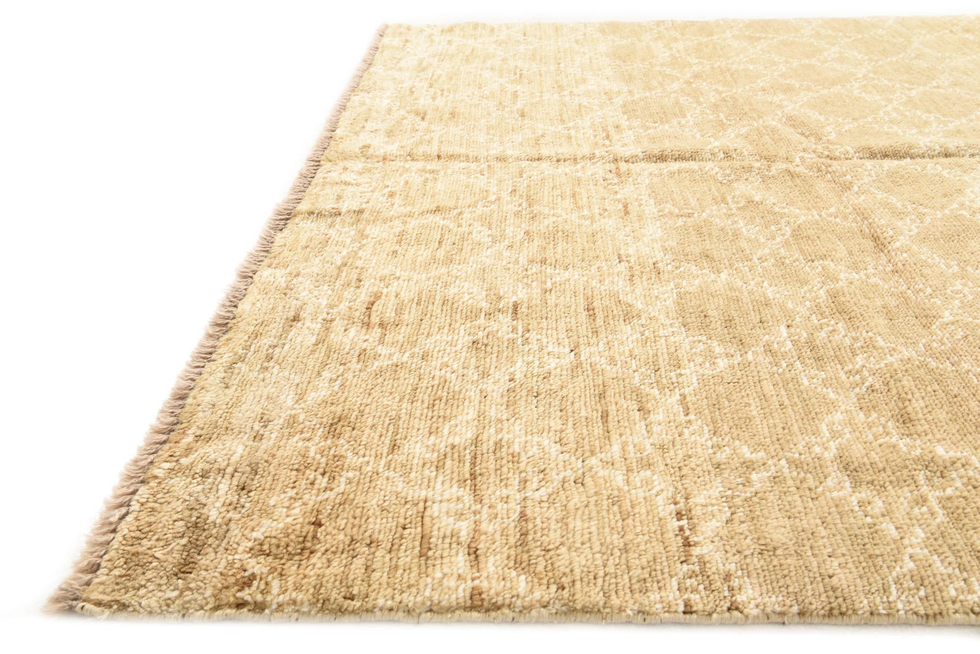 5' 5 x 7' 10 Hand Knotted Darya Wool Rug