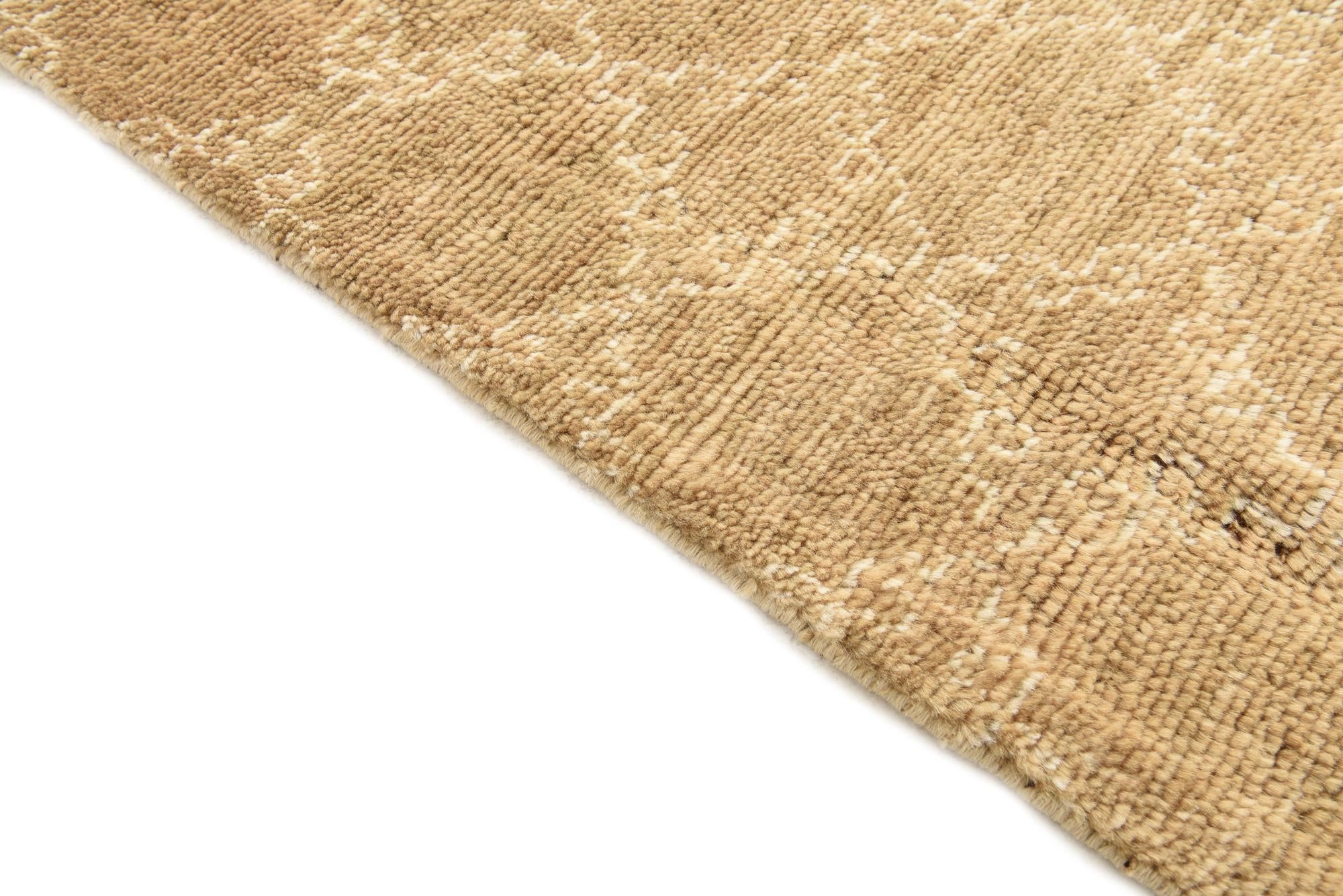 5' 5 x 7' 10 Hand Knotted Darya Wool Rug