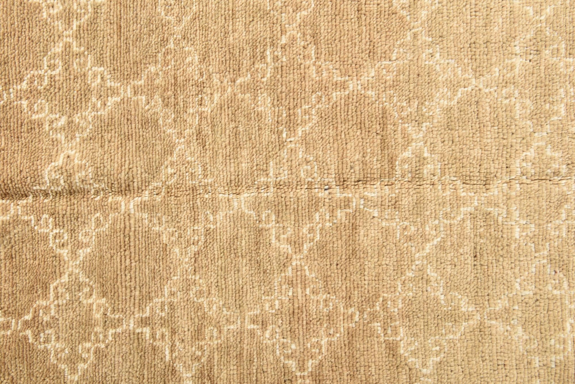 5' 5 x 7' 10 Hand Knotted Darya Wool Rug