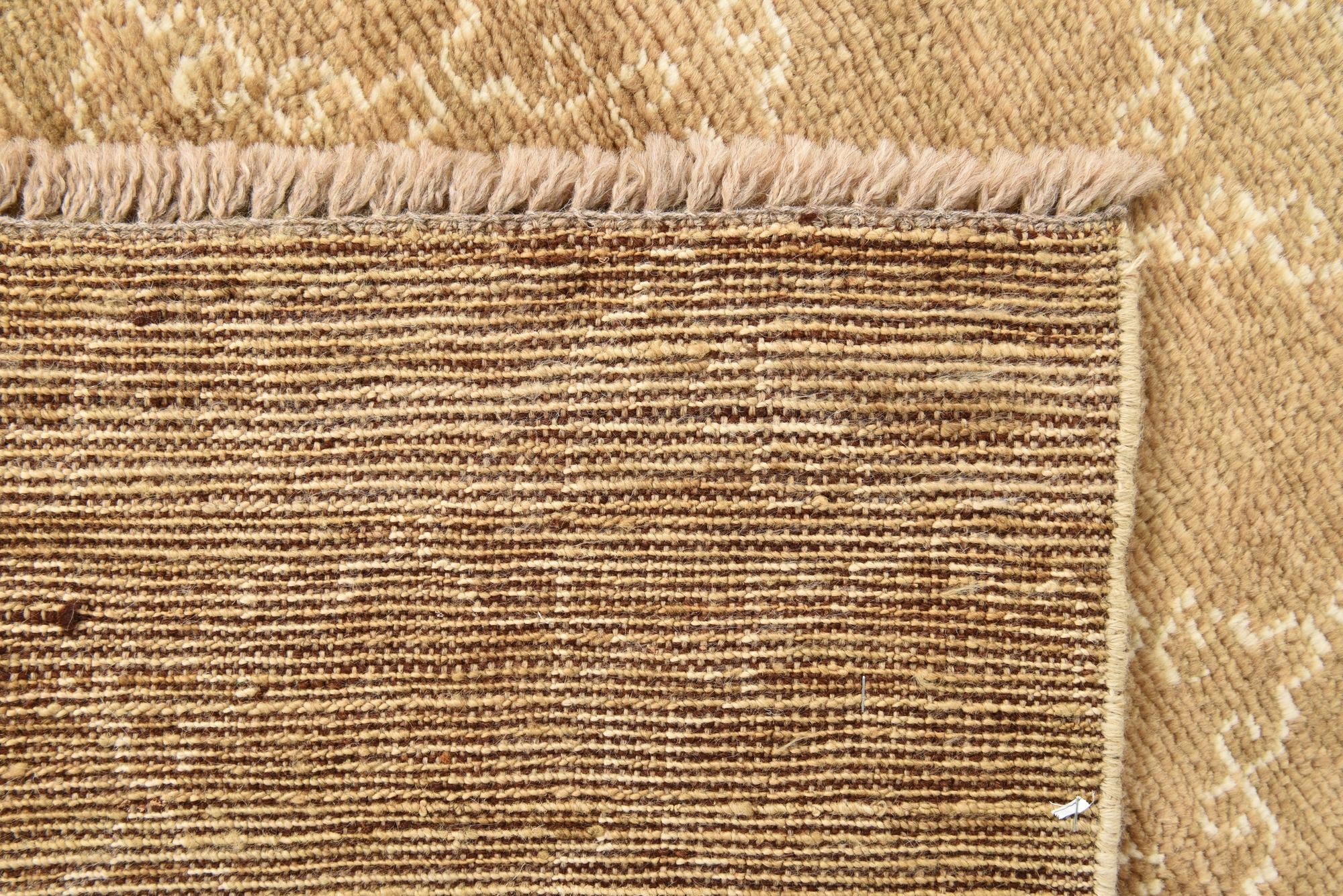 5' 5 x 7' 10 Hand Knotted Darya Wool Rug