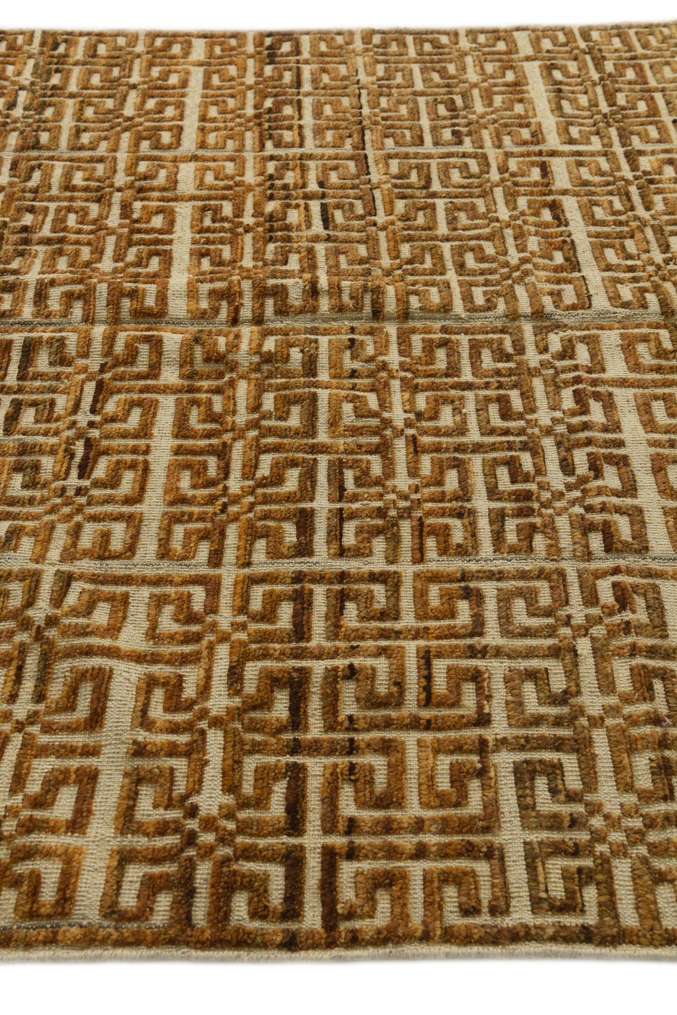 5' 7 x 7' 6 Hand Knotted Darya Wool Rug