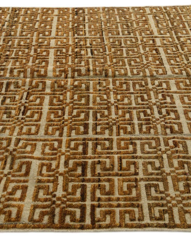 Detail image of 5' 7 x 7' 6  Hand Knotted Darya Wool Rug