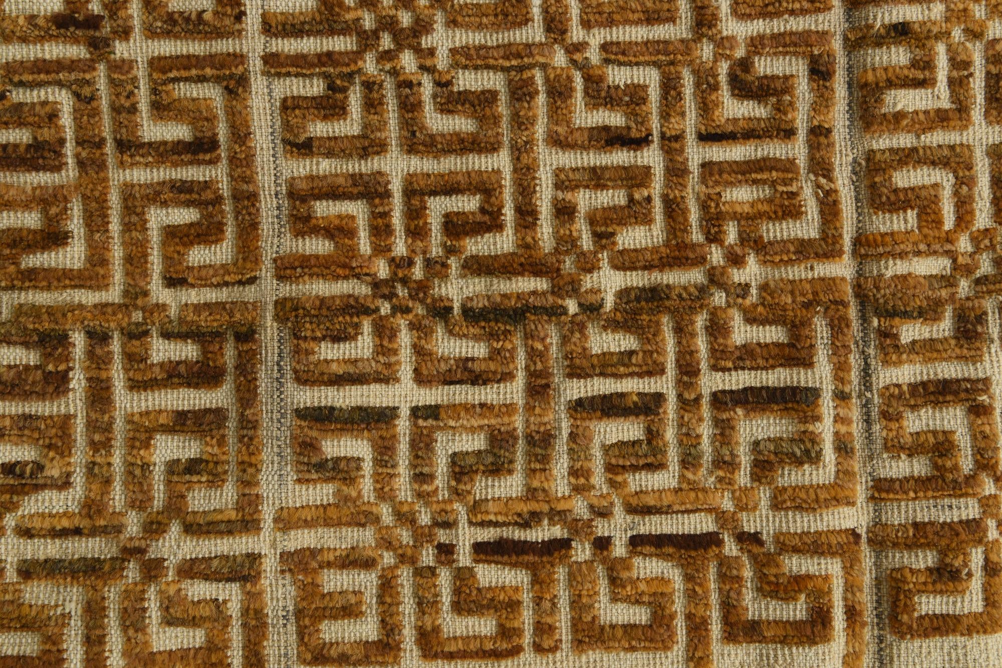 5' 7 x 7' 6 Hand Knotted Darya Wool Rug