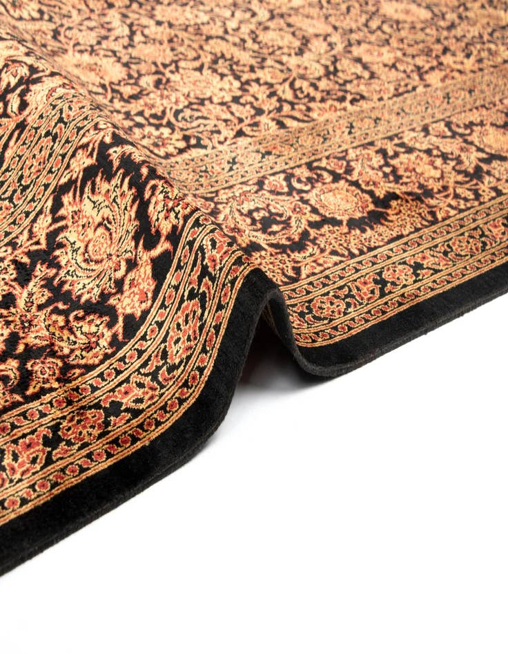 Detail image of 6' 5 x 9' 7 Ghom Silk Rug