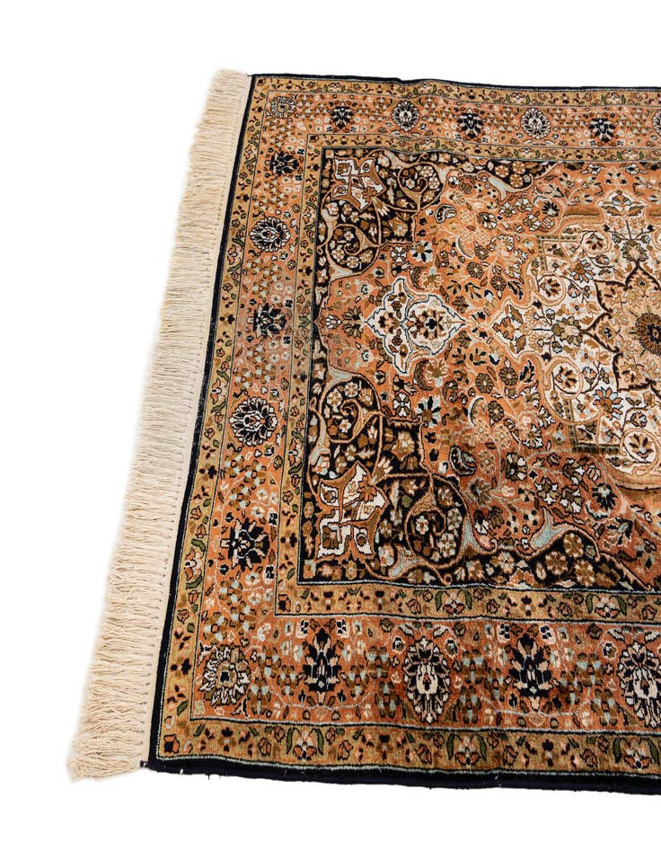 Detail image of 3' 11 x 6' 2 Hand Knotted Kashmir Rug