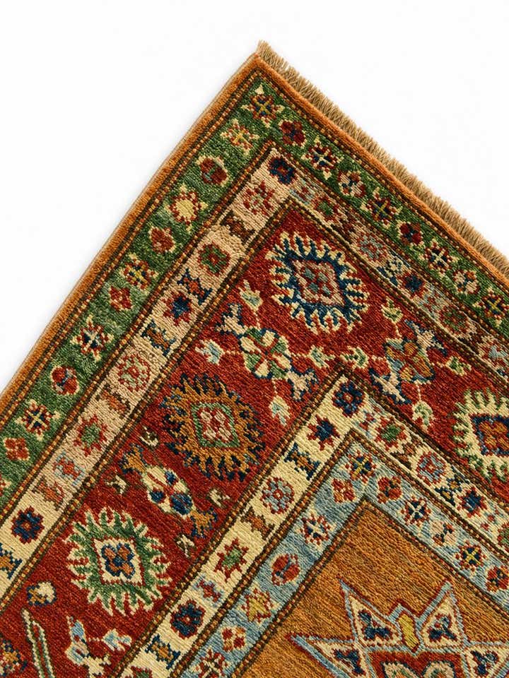 5' 3 x 6' 9 Hand Knotted Kazak Rug